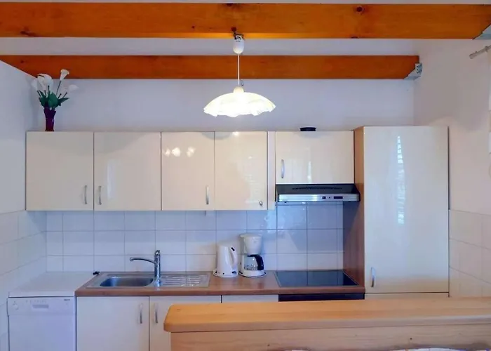 With Parking Space Palit, Rab - 22562 Apartamento Rab Town