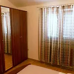 Apartment With Parking Space Palit, Rab - 22562 *