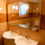 Apartment With Parking Space Palit, Rab - 22562