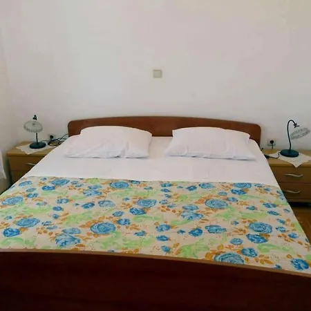 아파트 With Parking Space Palit, Rab - 22562 라브