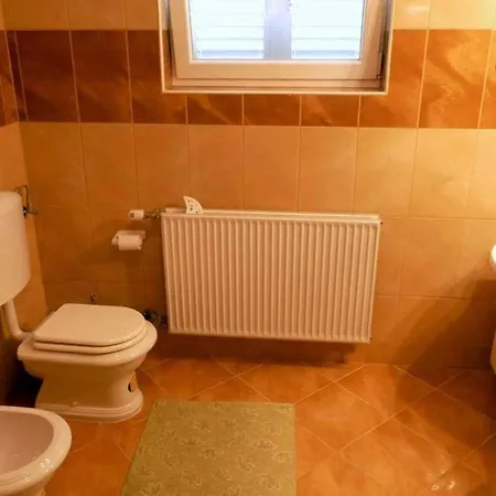 With Parking Space Palit, Rab - 22562 라브